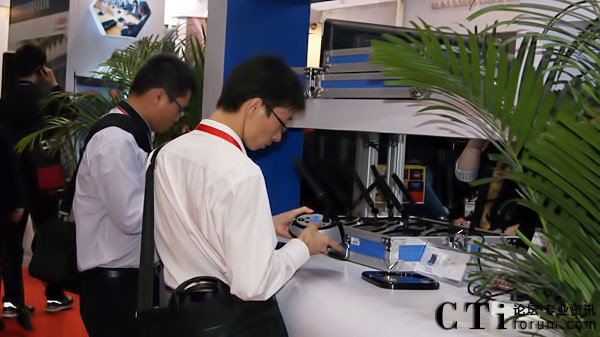 客戶(hù)觀摩和體驗(yàn)CREATOR快捷產(chǎn)品