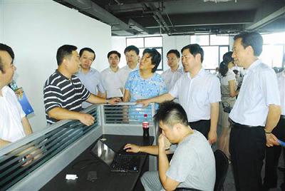 南通市發(fā)展服務(wù)外包產(chǎn)業(yè)現(xiàn)場觀摩推進(jìn)會