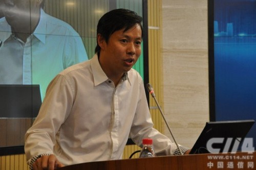 來(lái)自浦東新區(qū)東方城市花園的居民代表表示光網(wǎng)業(yè)務(wù)改變生活